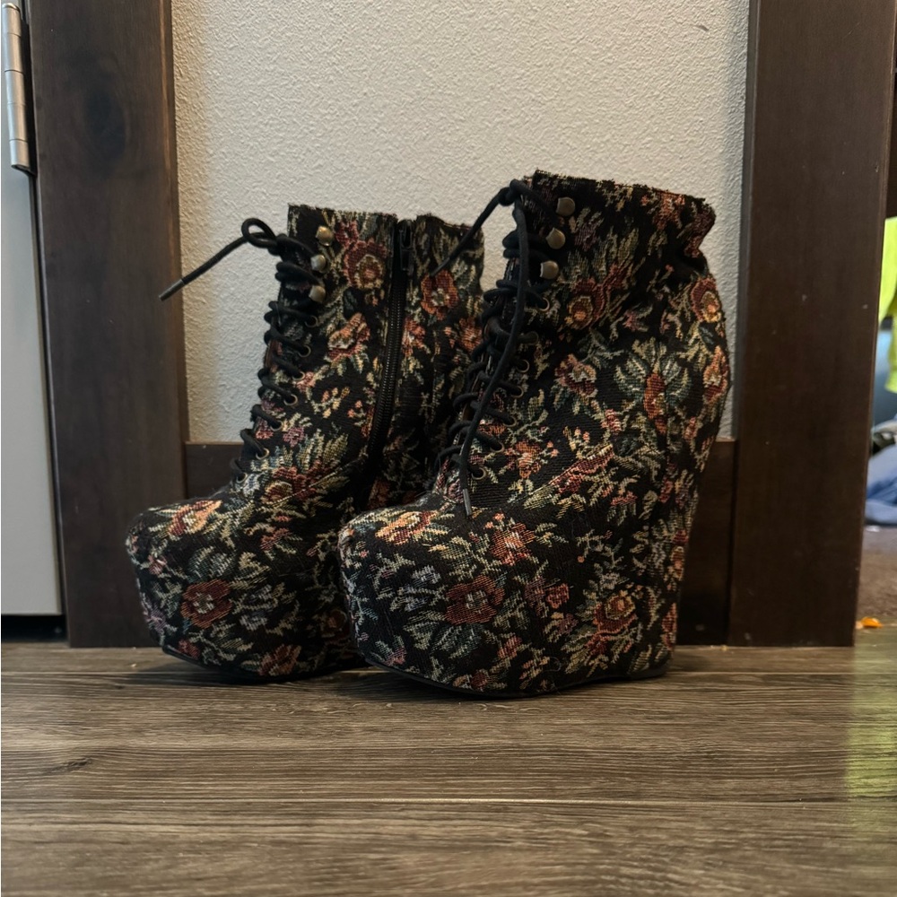 Jeffrey Campbell Damsel